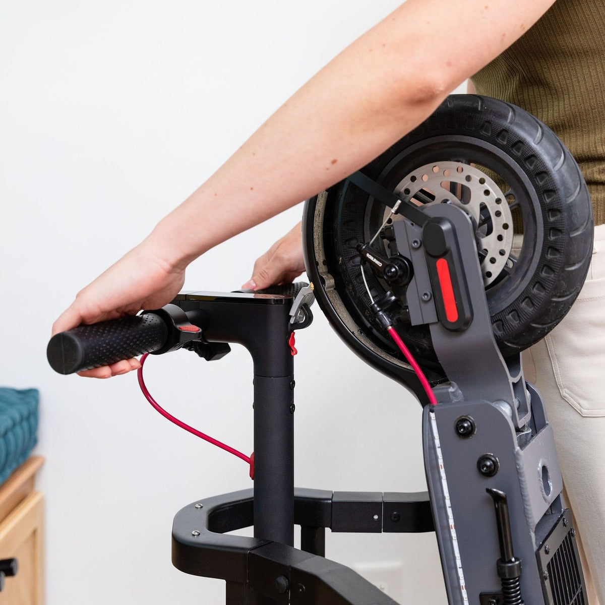 The Meerkat Scooter Stand