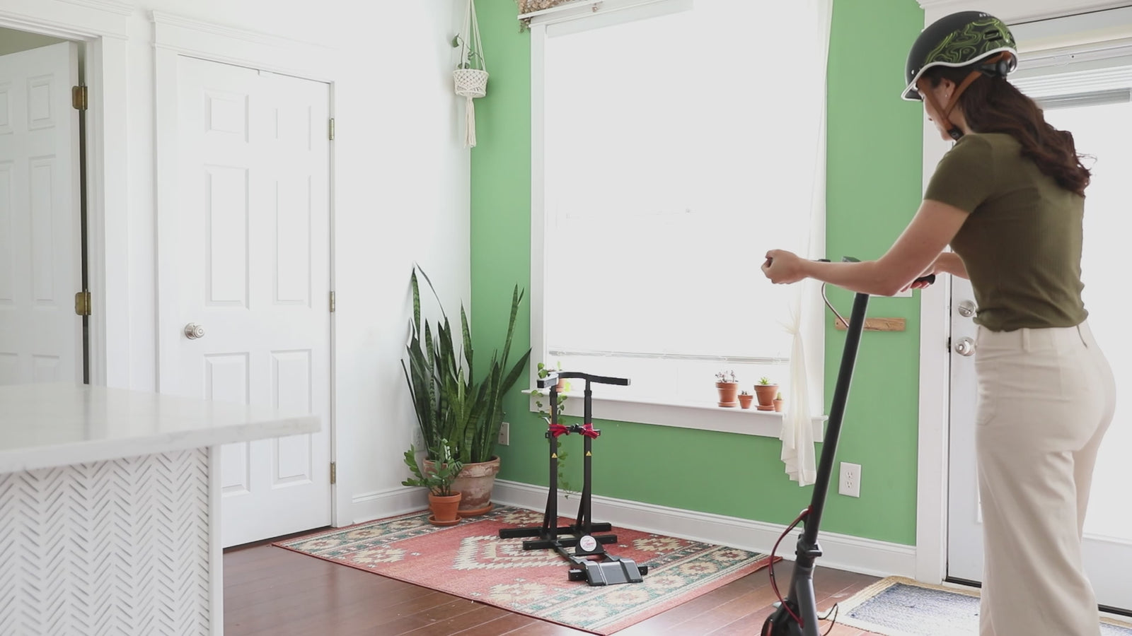 The Meerkat Scooter Stand